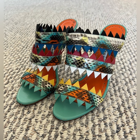 Manolo Blahnik heels size 37.5 EU - Picture 2 of 13